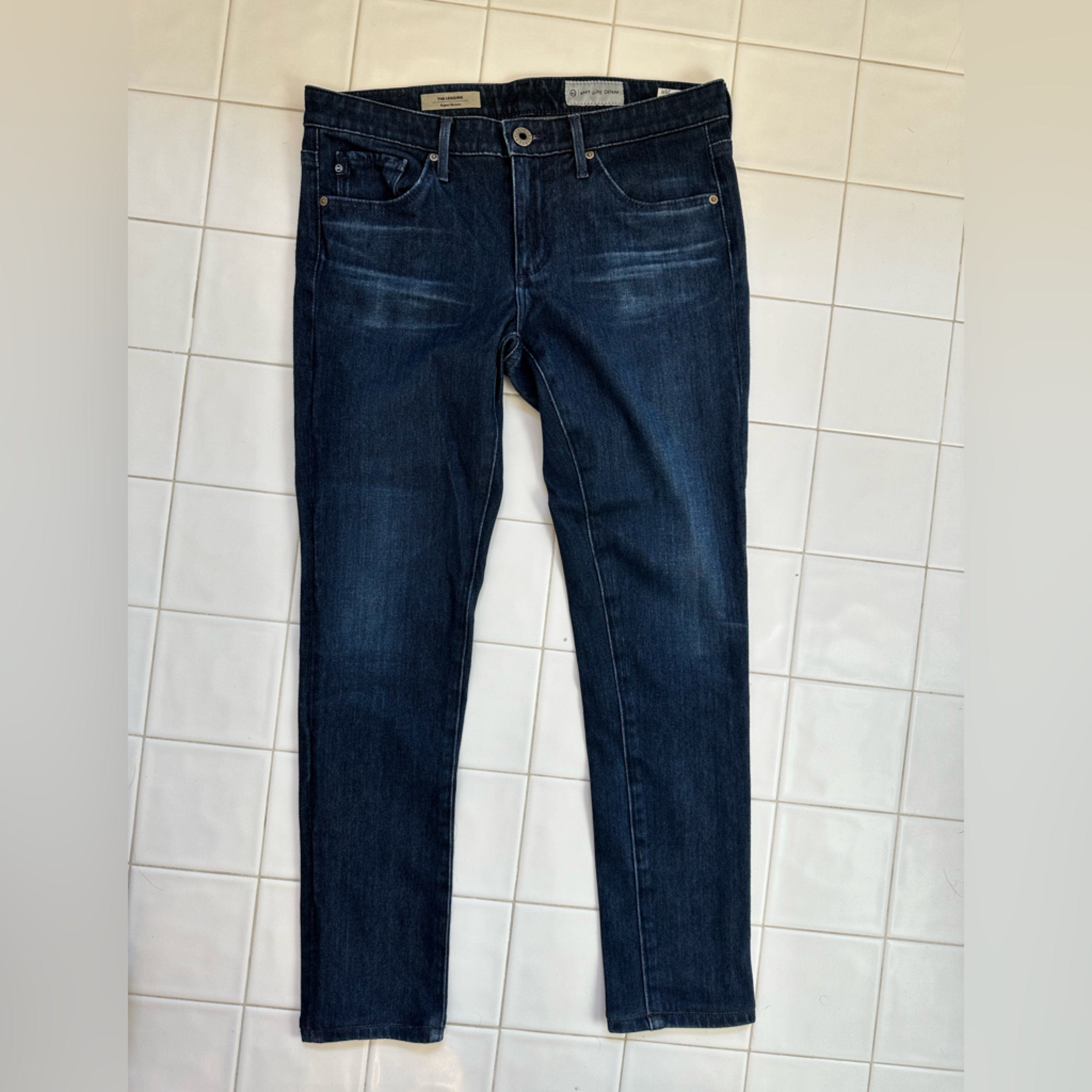 Ag Knit Luxe Denim. The Legging/ Super Skinny. Like New.